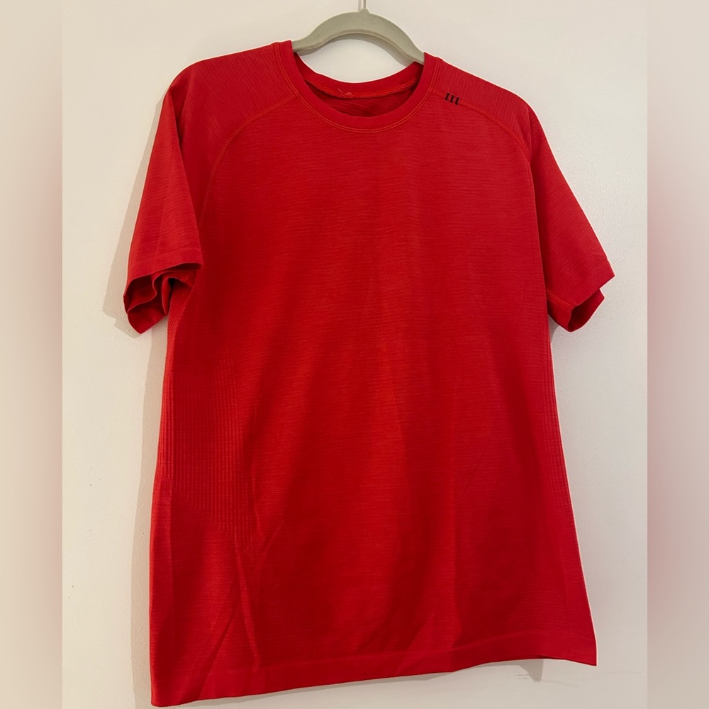 Lululemon Medium Men's Tech Workout Shirt